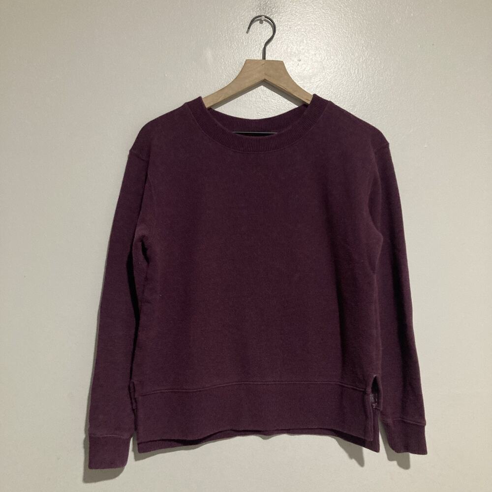 Kirkland Signature Black Crewneck Pullover Sweater Womens Size Medium Fleece